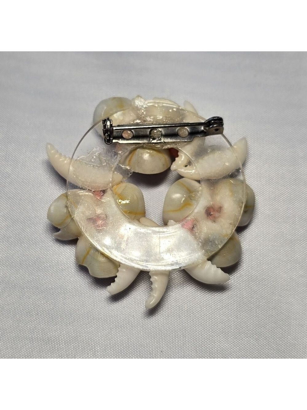 Vintage Floral Shell Brooch - Pink and Purple - Picture 3 of 3